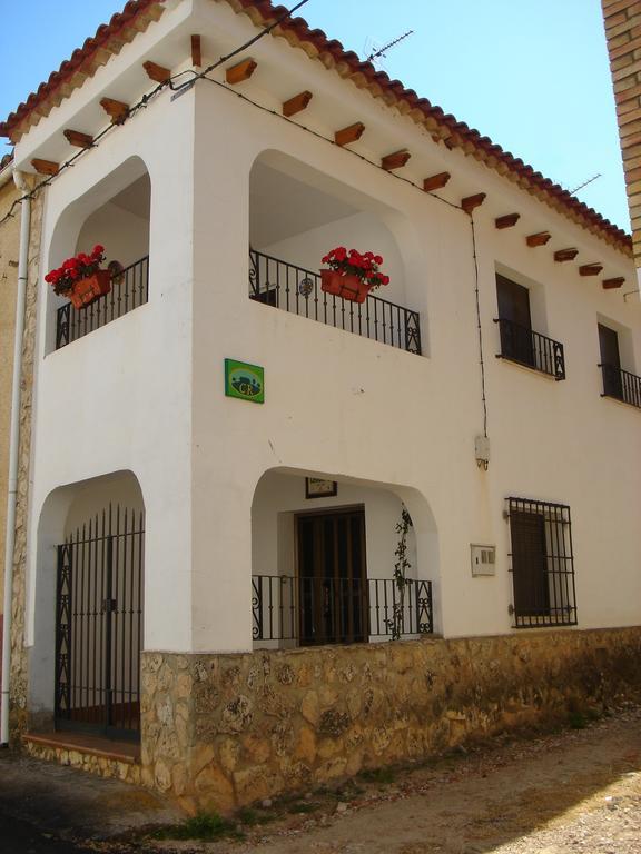 Apartamentos Serrano Ribatajada ภายนอก รูปภาพ