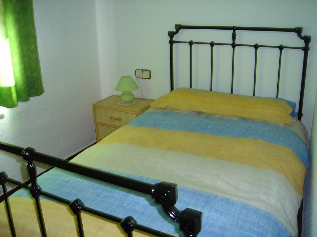 Apartamentos Serrano Ribatajada ภายนอก รูปภาพ