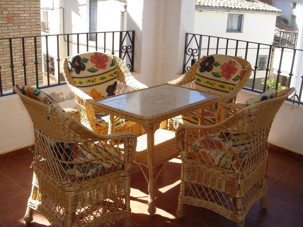 Apartamentos Serrano Ribatajada ภายนอก รูปภาพ